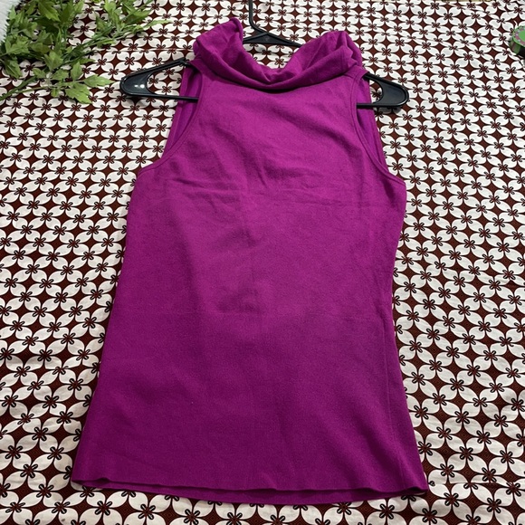 Banana Republic Knit Draped Neck tank top - Picture 12 of 12